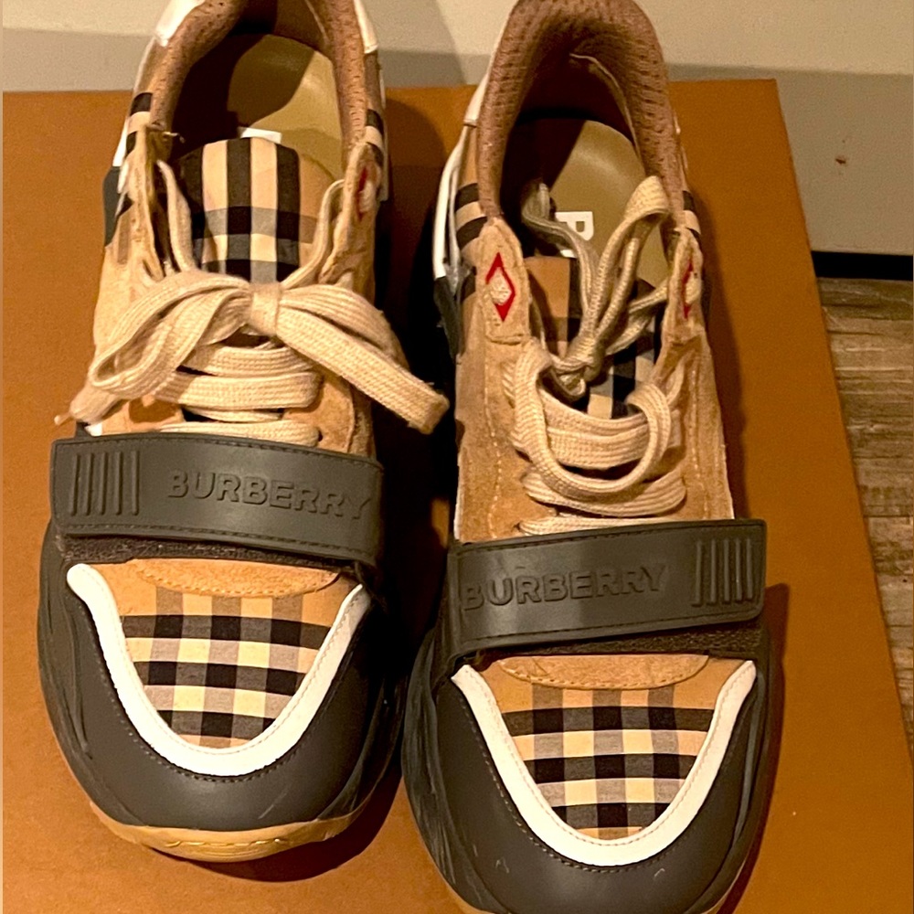 Burberry Ramsey Vintage Check Low-Top Sneakers